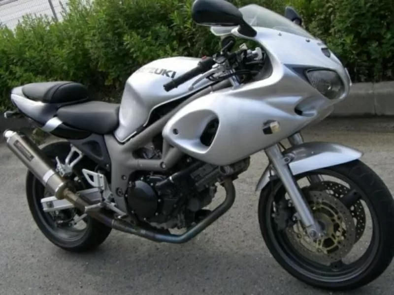 Продам мотоцикл Suzuki SV400S